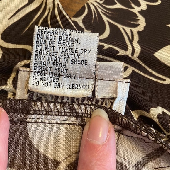 Crossover Ruched Dress - Picture 4 of 4